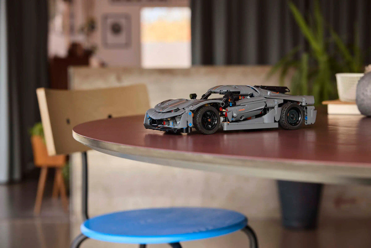 LEGO® Technic - Koenigsegg Jesko Absolut Grey Hypercar 42173