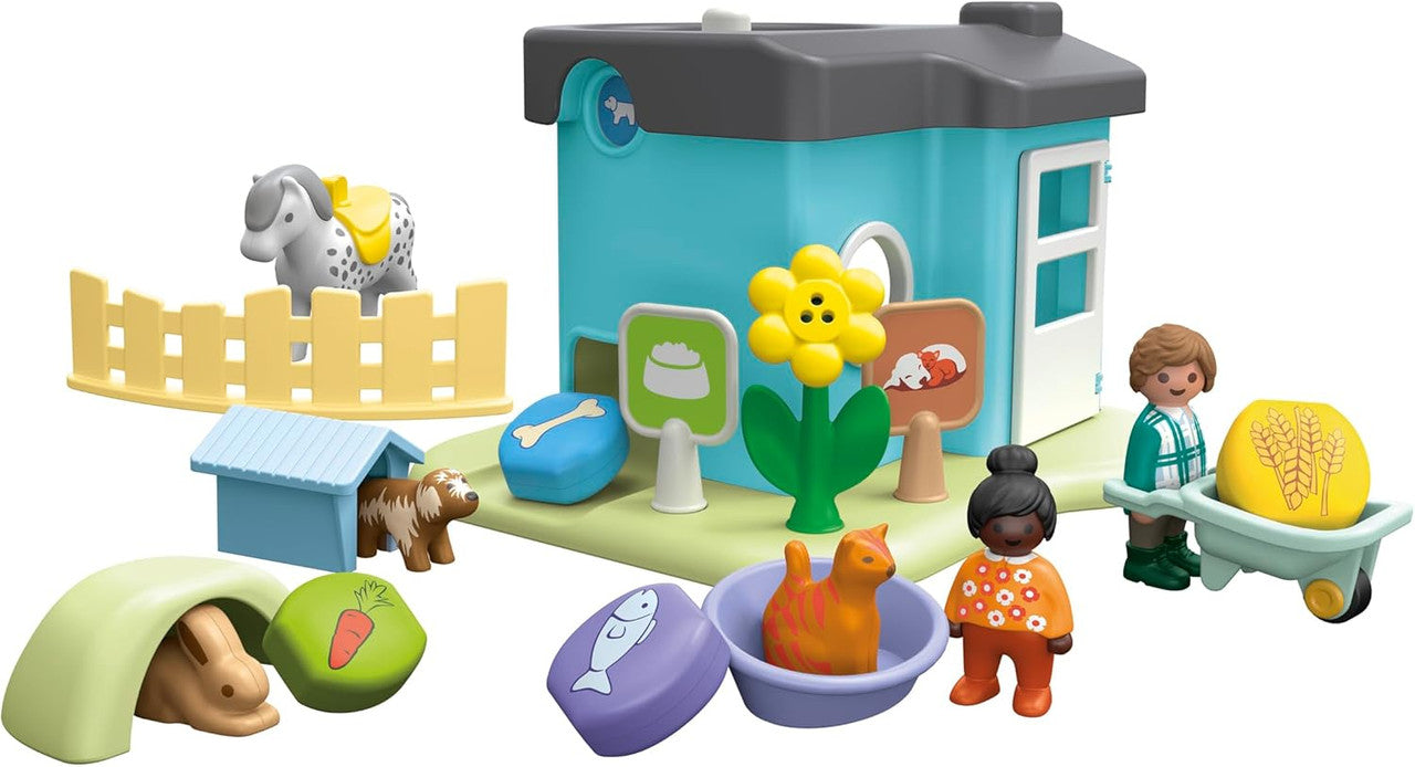 Playmobil Junior - Animal Kennels with Treat Dispenser 71690