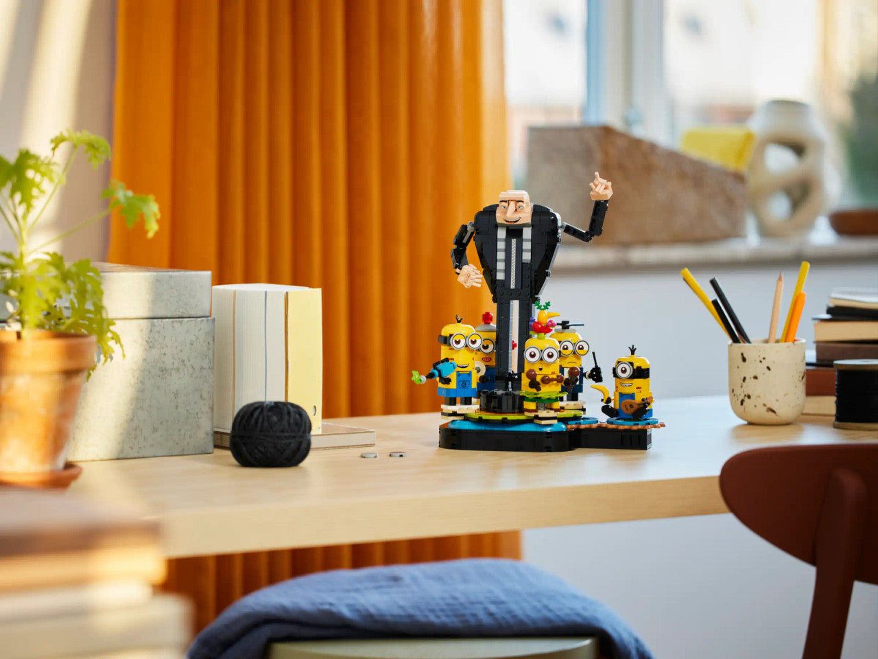 LEGO® Despicable Me 4 - Brick-Built Gru and Minions 75582