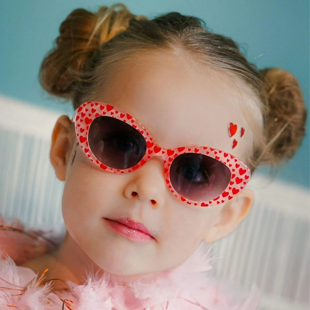 Frankie Ray Kids Sunglasses Lulu Heart with rounded heart-patterned frame and UV400 smoke lenses for children aged 3 to 8 years