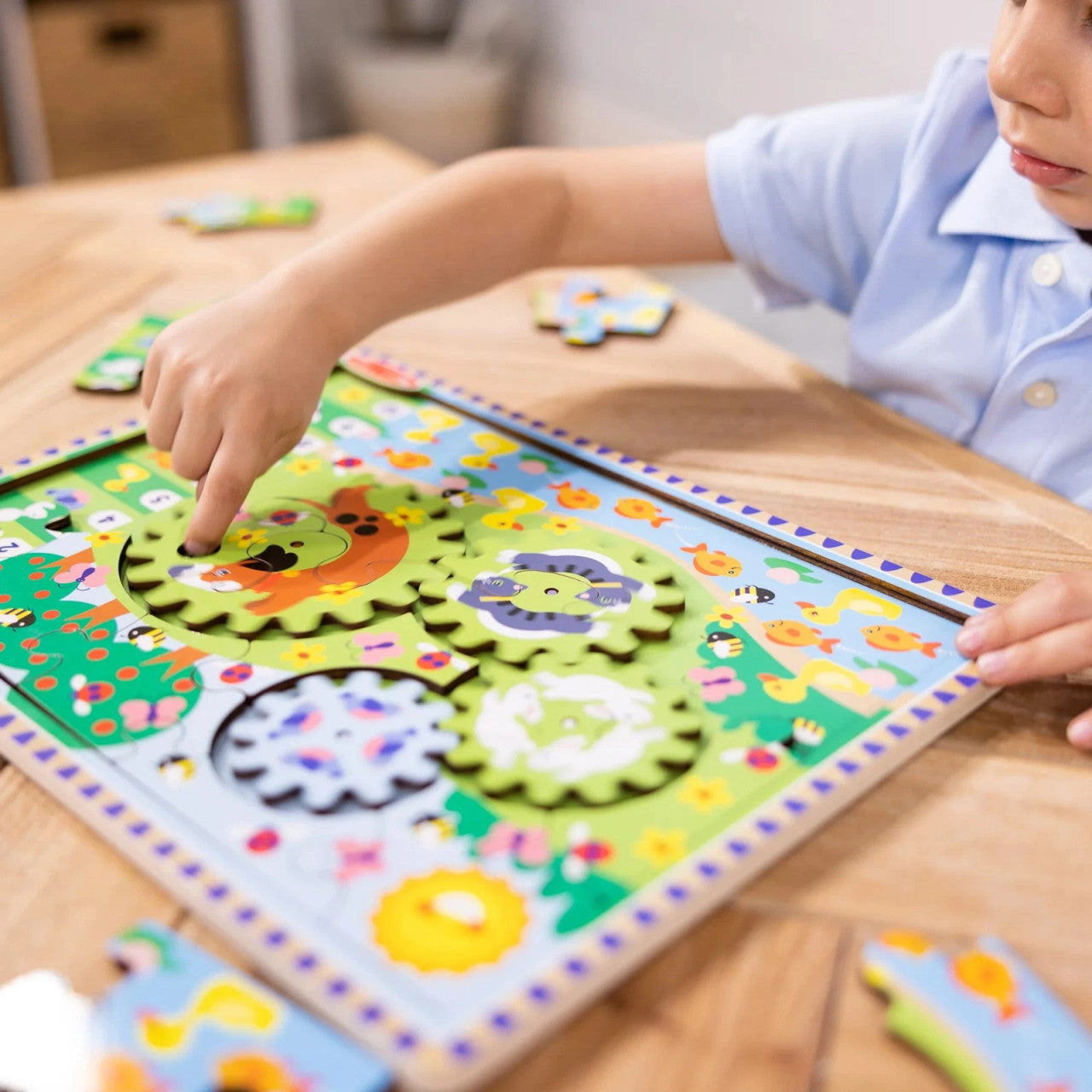 Melissa & Doug - Wooden Animal Chase Gear Puzzle
