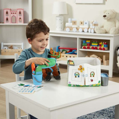 Melissa & Doug - Feed & Groom Horse Care Play Set