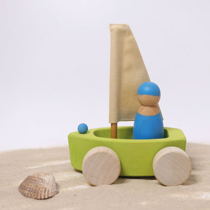 Grimm’s Little Land Yachts