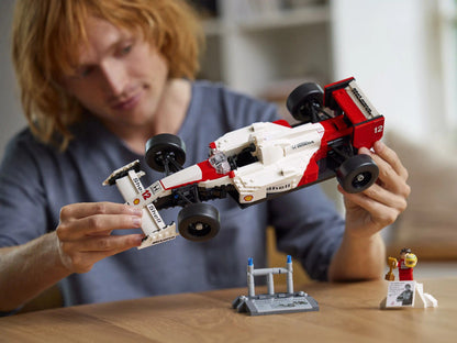 LEGO® ICONS - McLaren MP4/4 & Ayrton Senna 10330