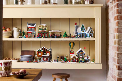 LEGO® Icons - Santa's Post Office 10339