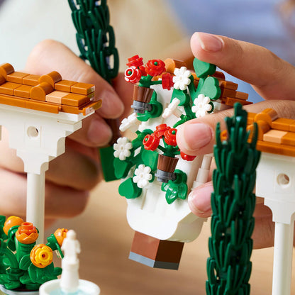 LEGO® ICONS™ - Fountain Garden