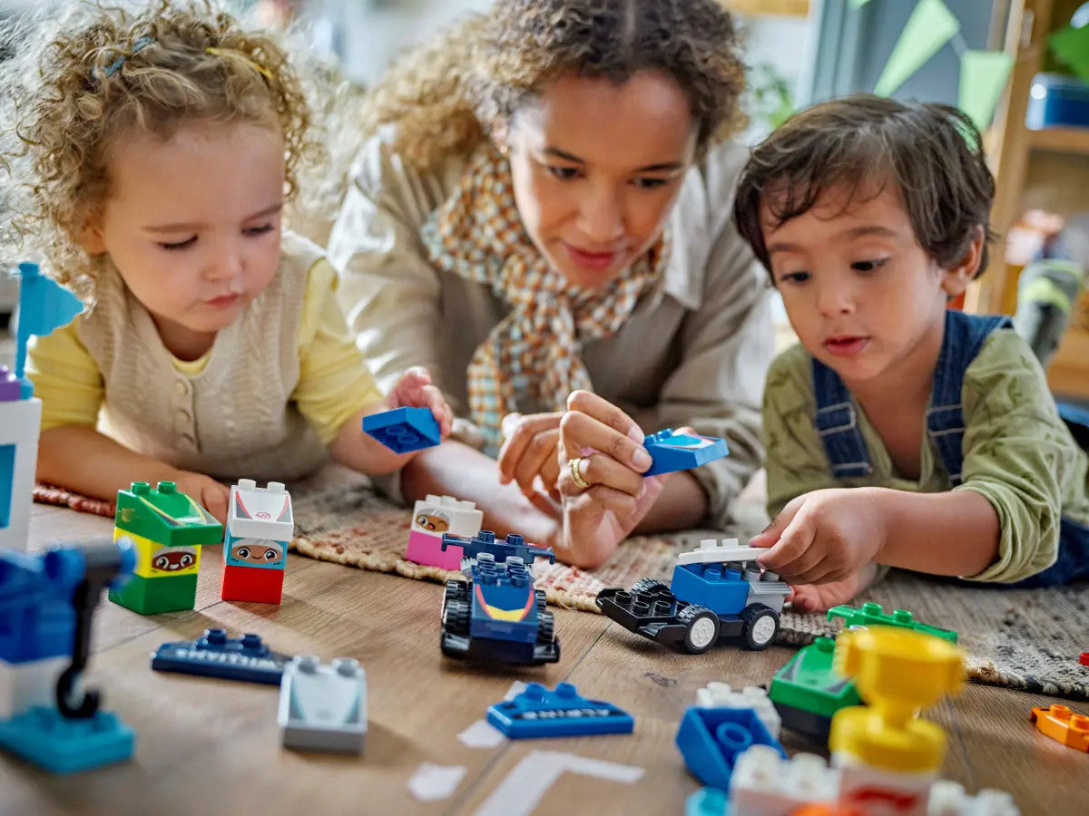 LEGO® DUPLO® - F1® Team Race Cars & Drivers 10445