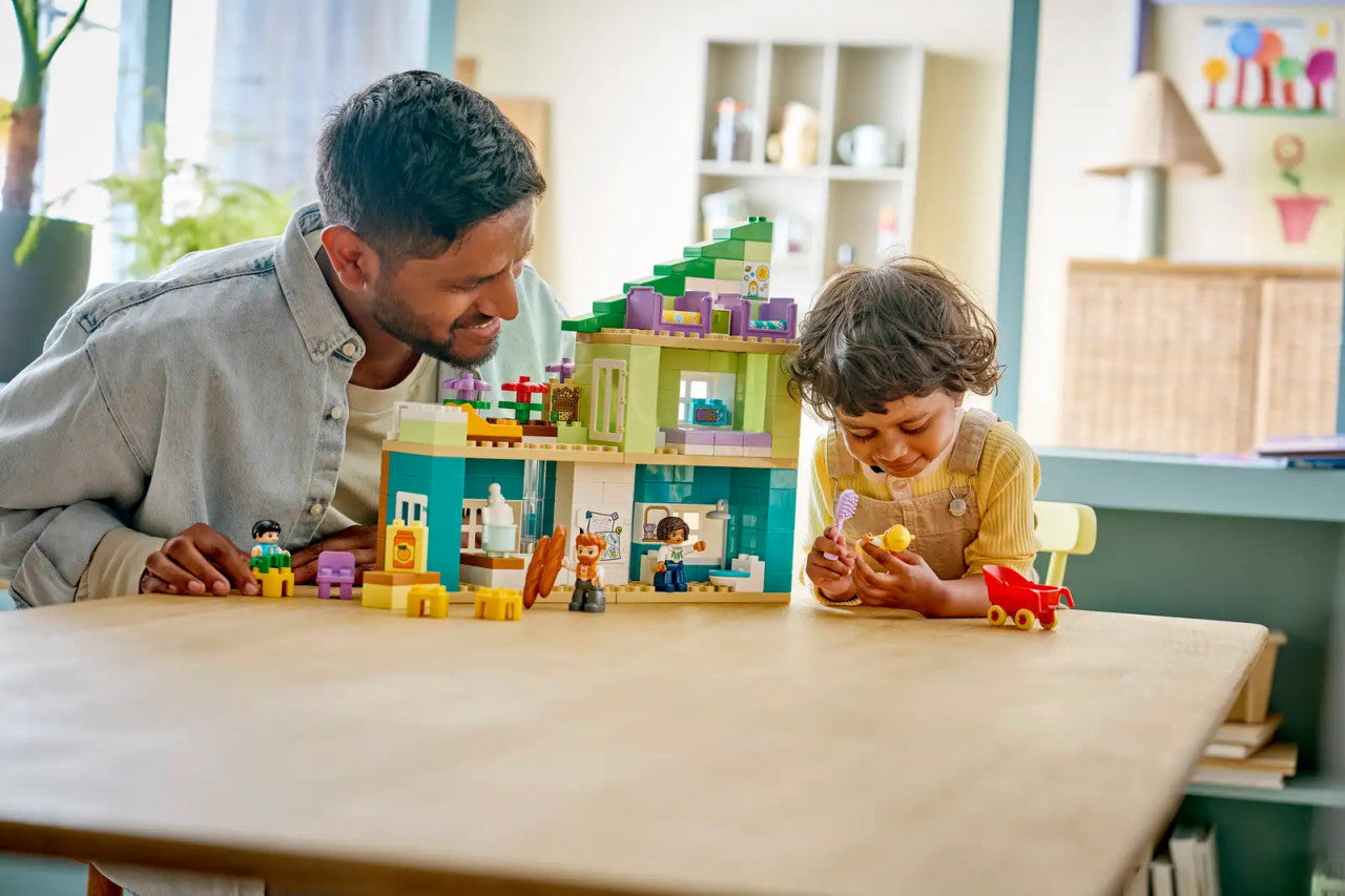 LEGO® DUPLO® - 3 in 1 Modern Family House with Figures 10470