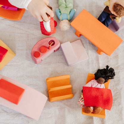 Grimm’s Pink-Orange Mobile Home