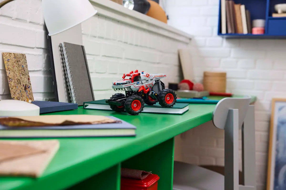 LEGO® Technic - Monster Jam™ Sparkle Smash™ Pull-Back 42220