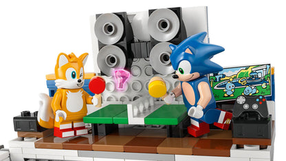 LEGO® Sonic the Hedgehog™ - Silver's Car vs. Knuckles' Monster Truck 77118