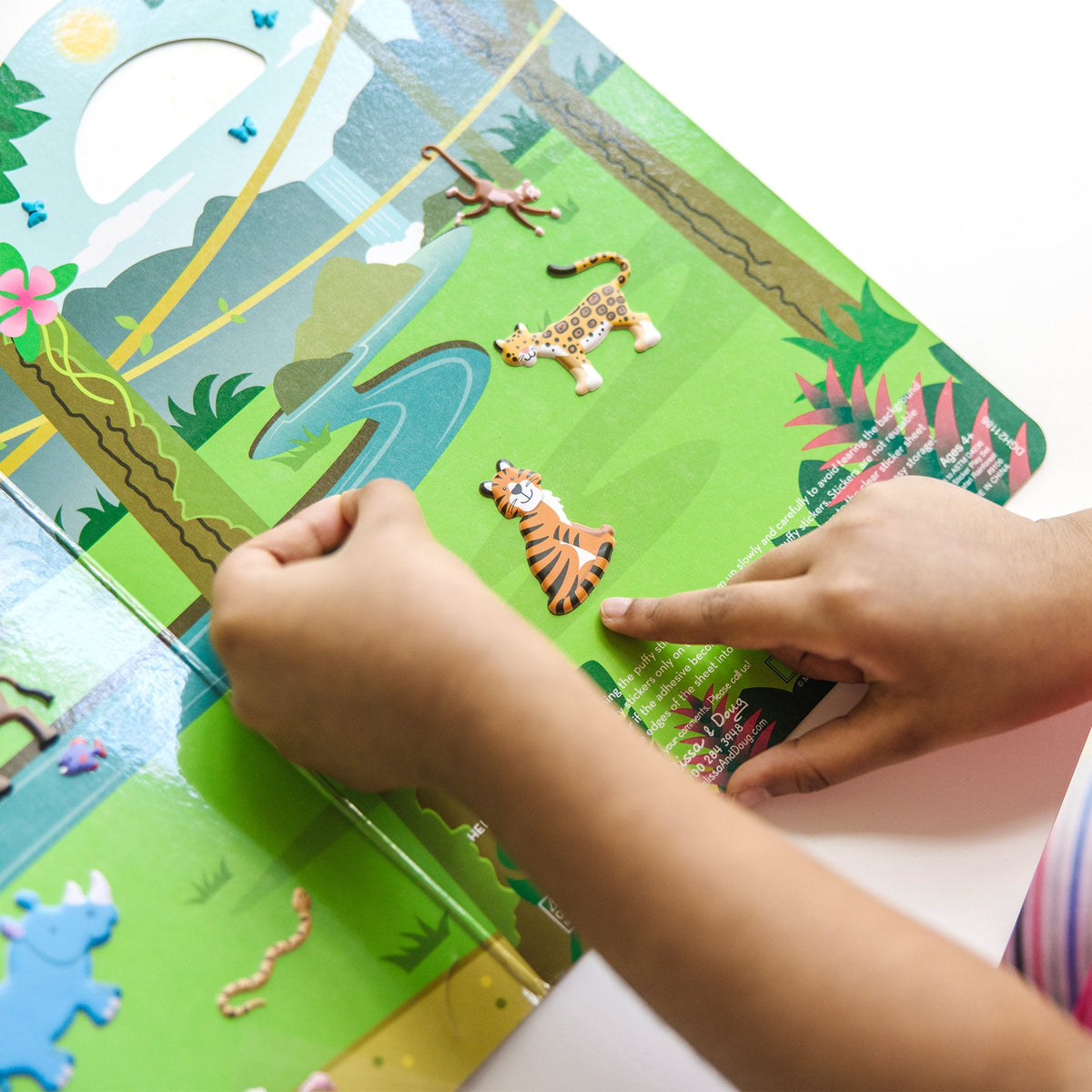 Melissa and Doug - Safari Reusable Puffy Sticker Playset