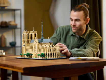 LEGO® Architecture - Notre-Dame de Paris 21061