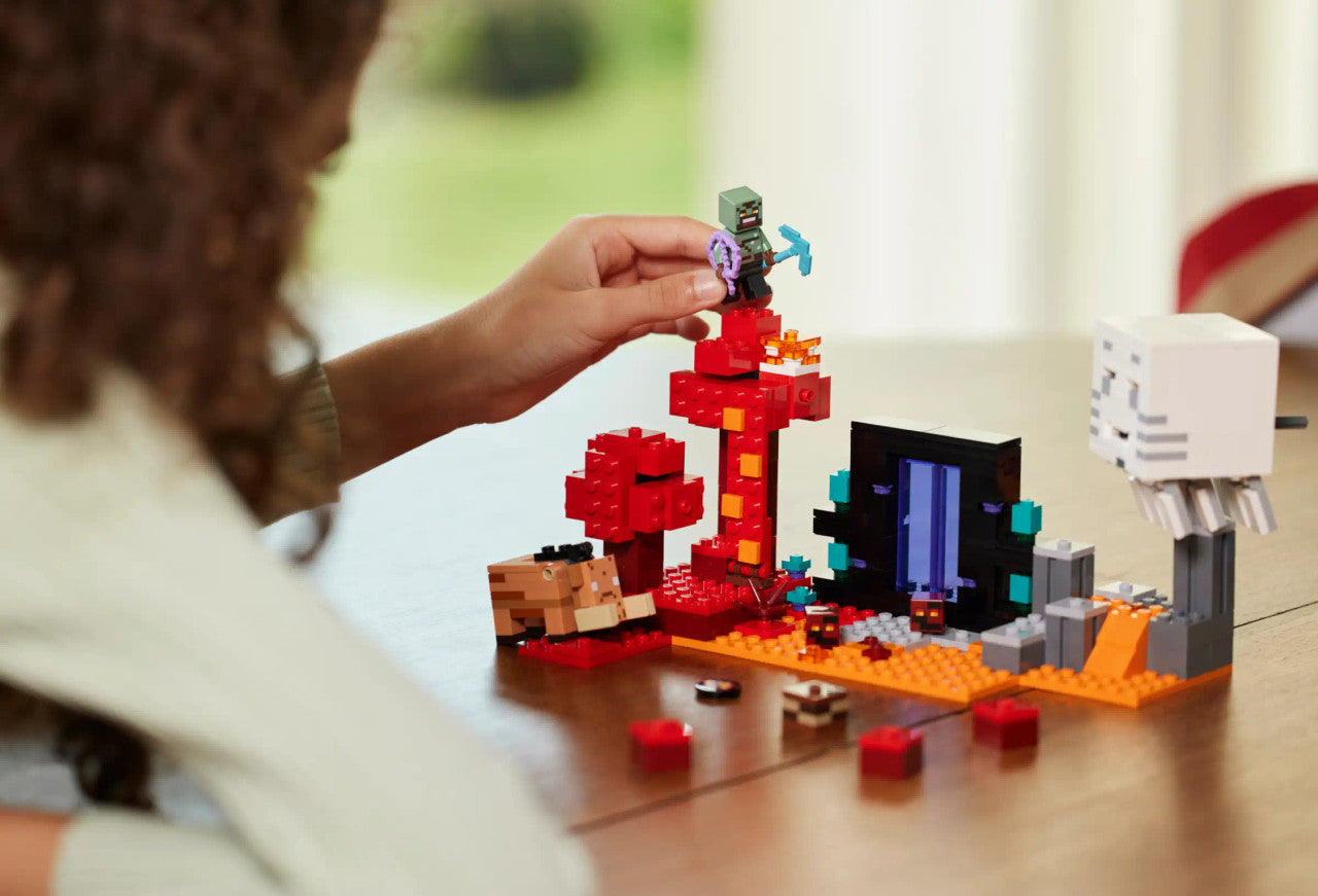LEGO® Minecraft®- The Nether Portal Ambush 21255