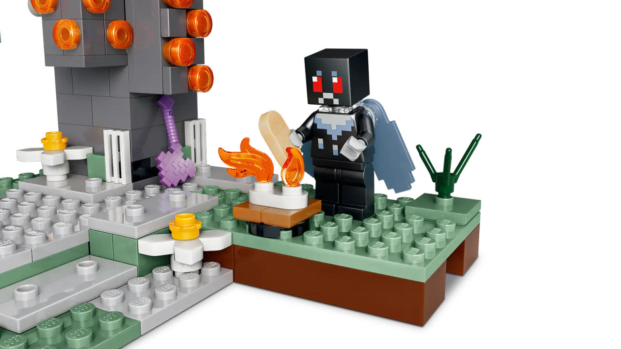 LEGO® Minecraft® - The Pale Garden 21586