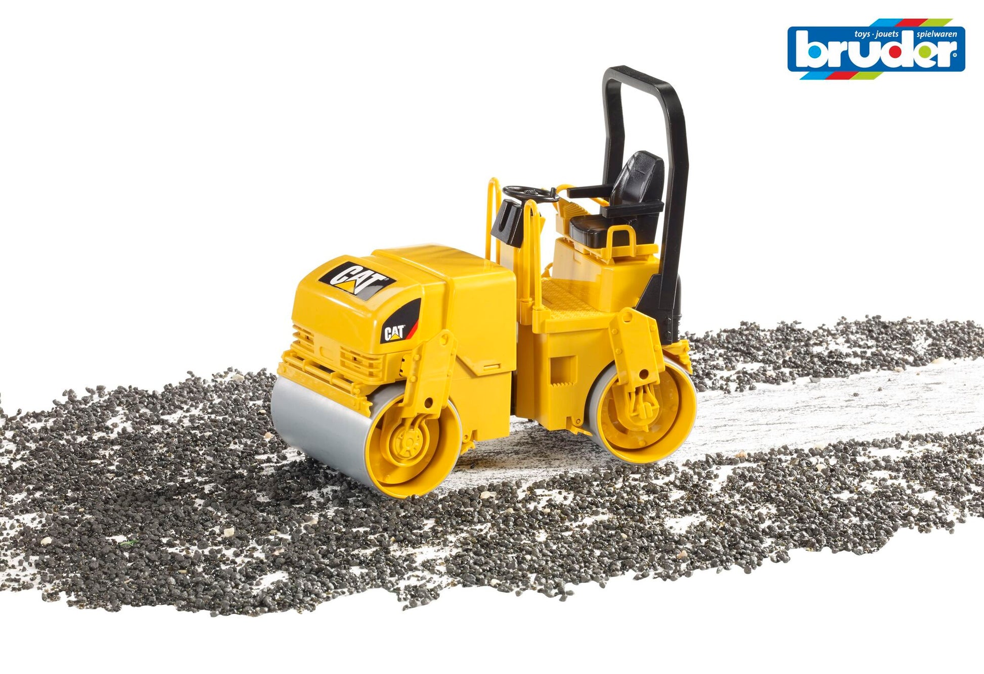 Bruder CAT Asphalt Drum Compactor 02433 1:16 scale Caterpillar road roller construction vehicle
