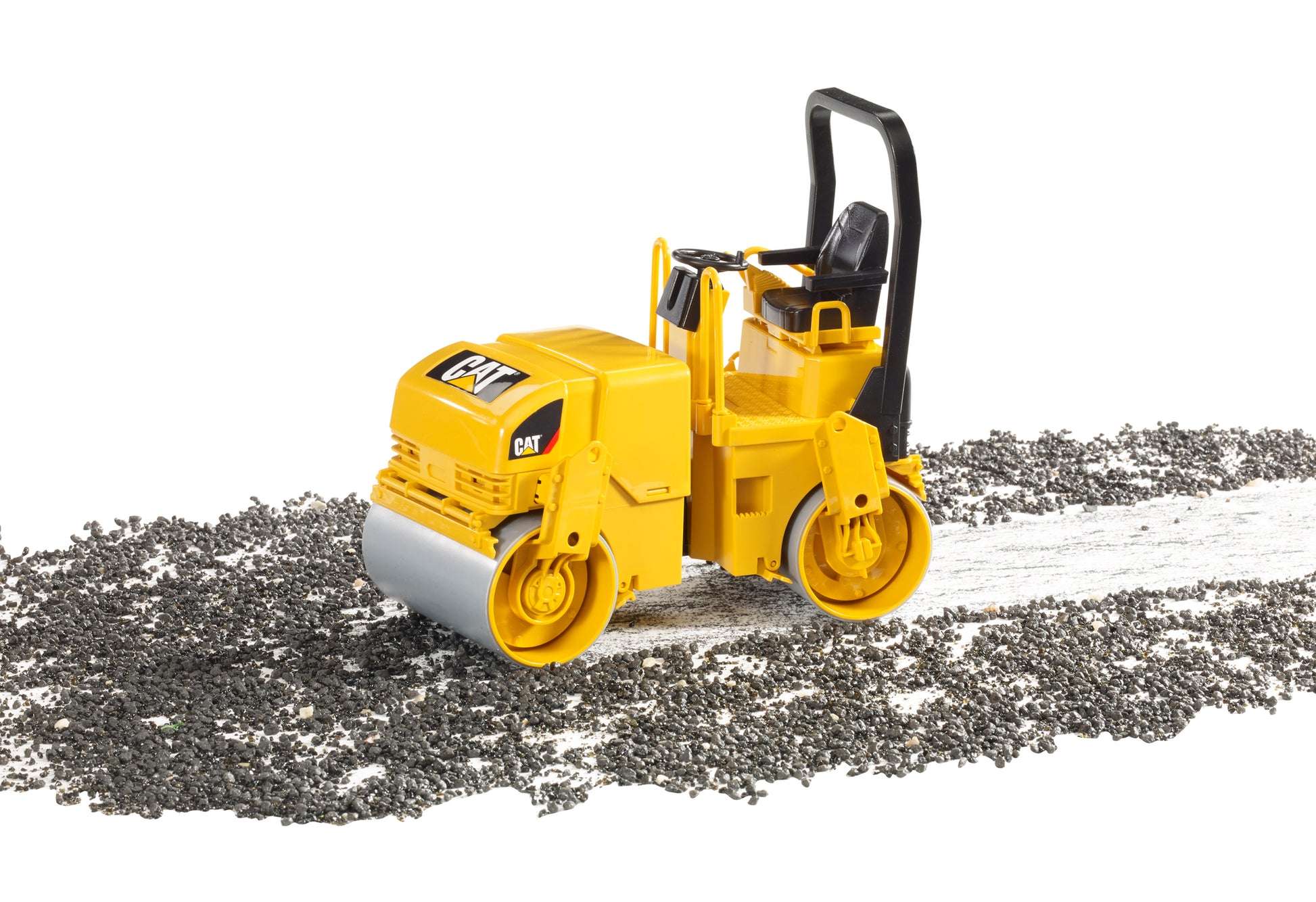 Bruder CAT Asphalt Drum Compactor 02433 1:16 scale Caterpillar road roller construction vehicle