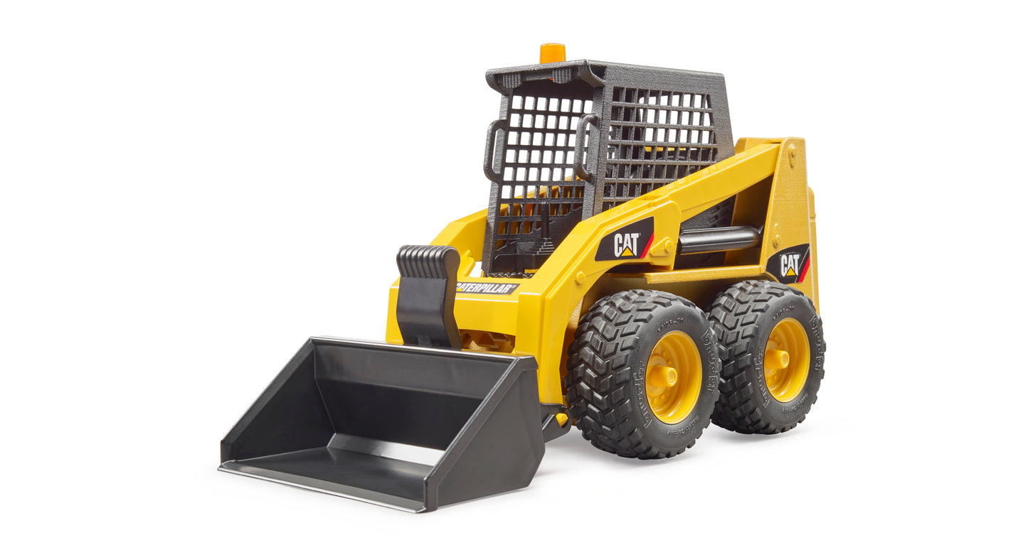 Bruder CAT Skid Steer Loader 02481 1:16 scale construction vehicle with functional loading arm and detachable front bucket