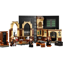 LEGO® Harry Potter™ - Hogwarts™ Moment: Defence Class 76397