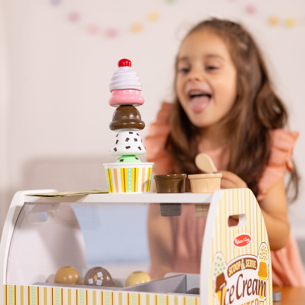 Melissa & Doug Scoop & Serve Ice Cream Counter Wooden Pretend Play Set