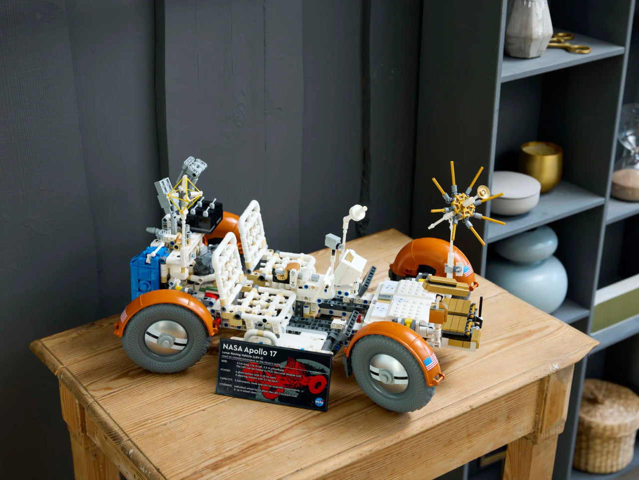 LEGO® Technic - NASA Artemis Space Launch System Rocket 42221