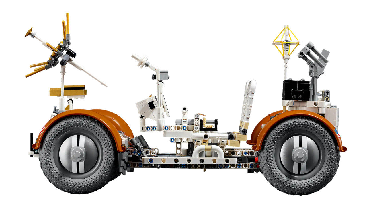 LEGO® Technic - NASA Artemis Space Launch System Rocket 42221