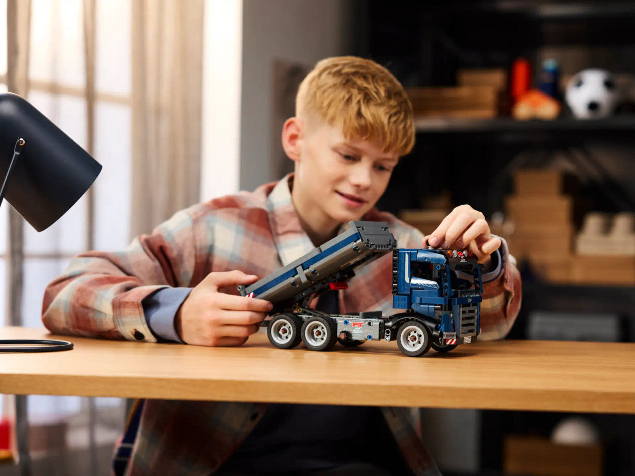 LEGO® Technic - Tipping Dump Truck 42203