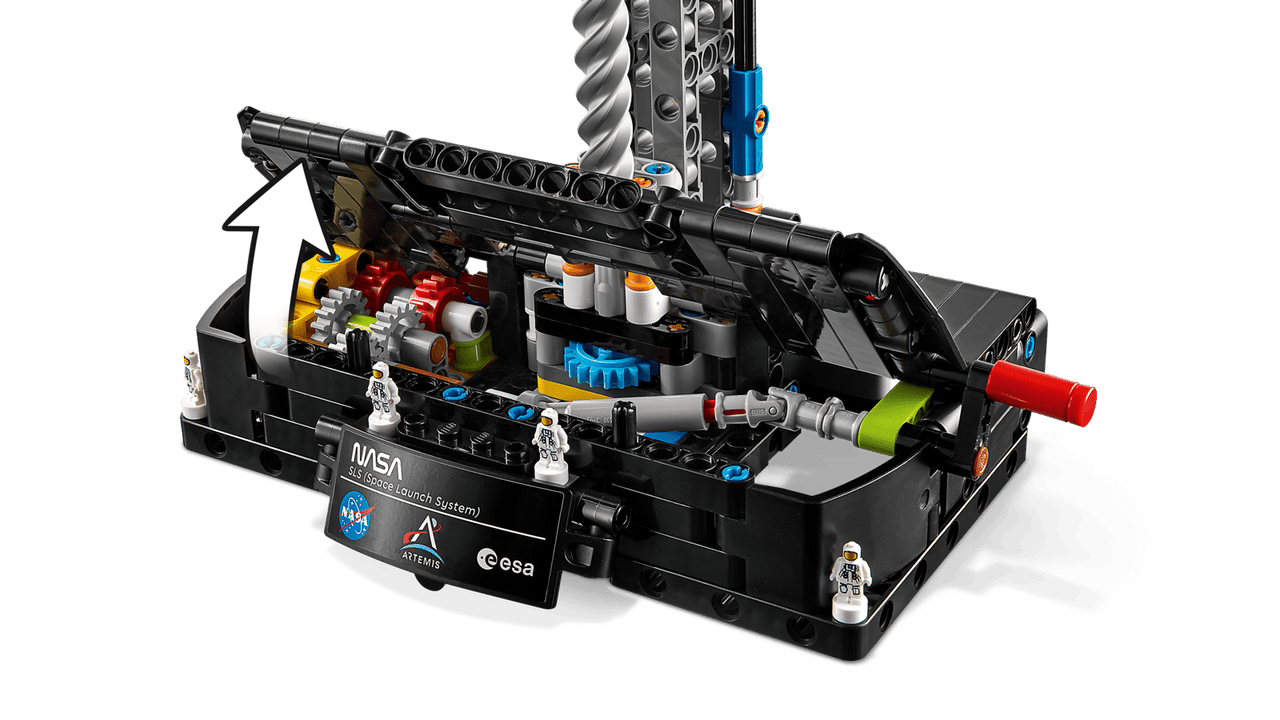 LEGO® Technic - NASA Artemis Space Launch System Rocket 42221