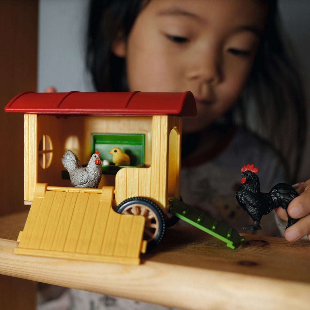 Schleich Farm World - Mobile Chicken Coop 42572