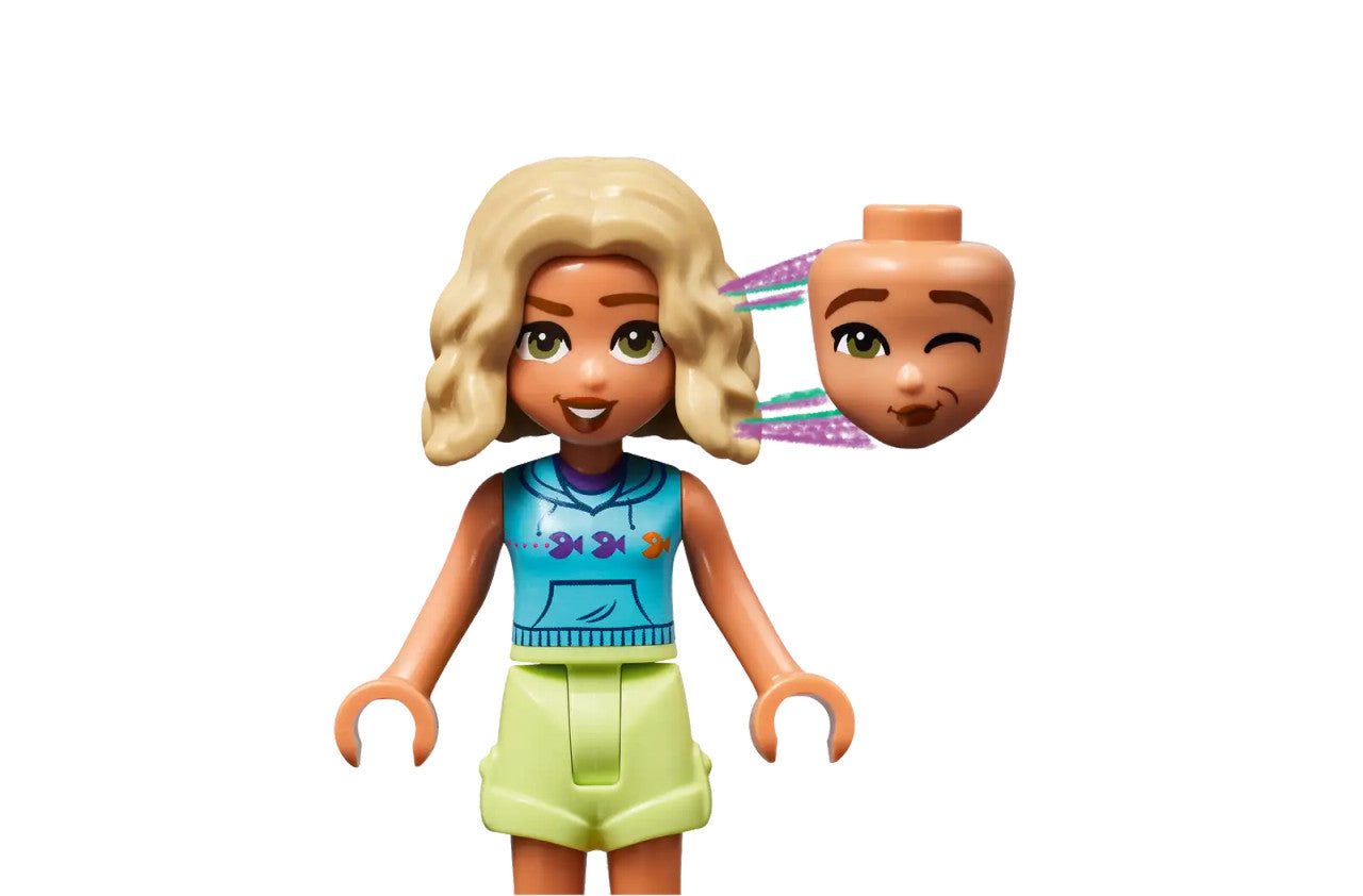LEGO® Friends - Beach Smoothie Stand 42625