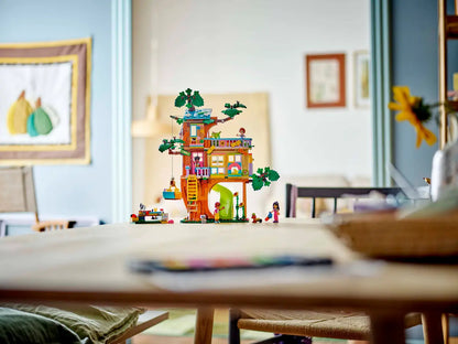LEGO® Friends - Friendship Tree House Hangout  42652