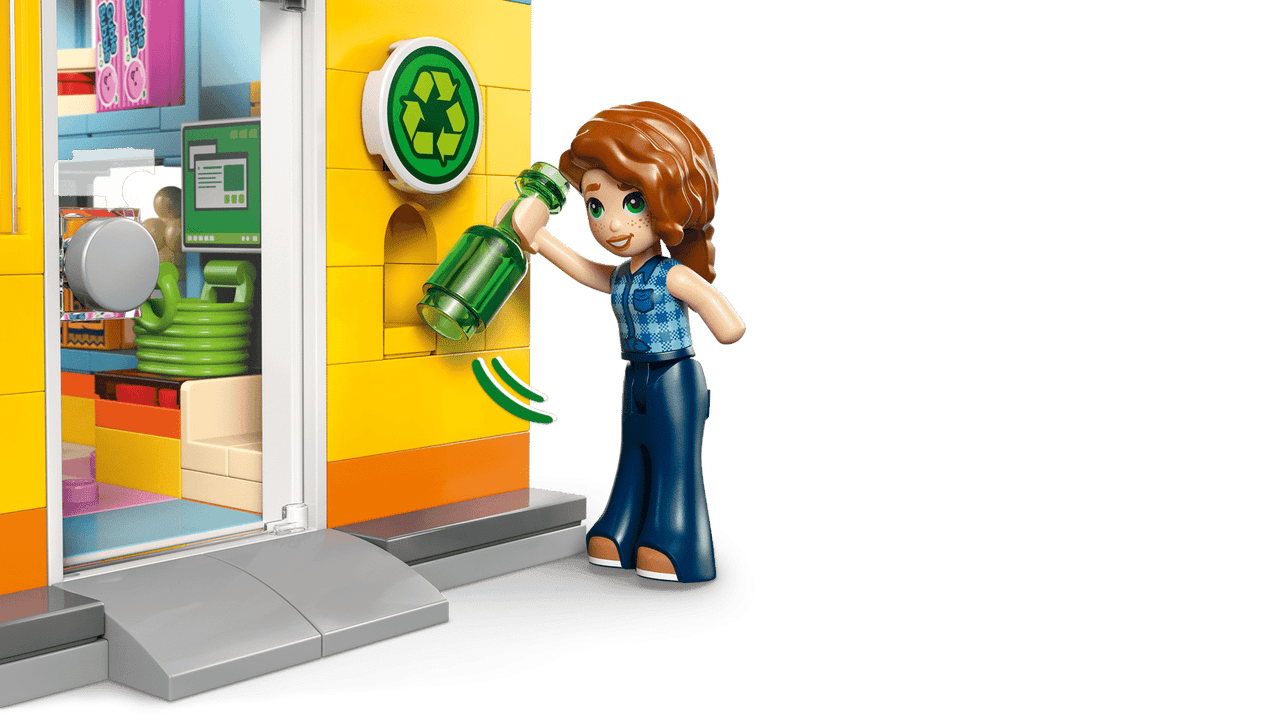 LEGO® Friends - Heartlake City Convenience Store 42680