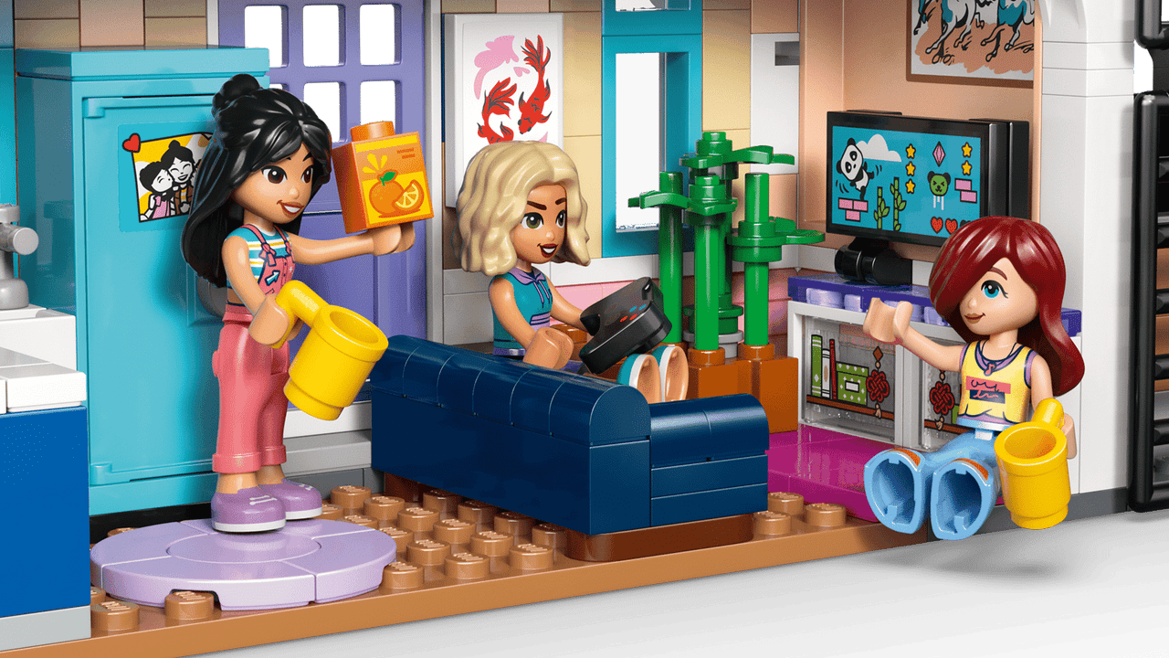 LEGO® Friends - Liann's Family House 42687