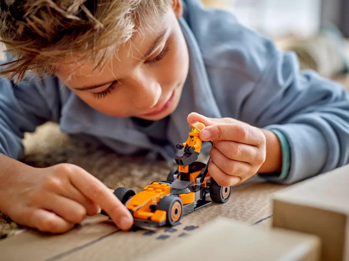 LEGO® City - F1® Driver with McLaren Race Car 60442