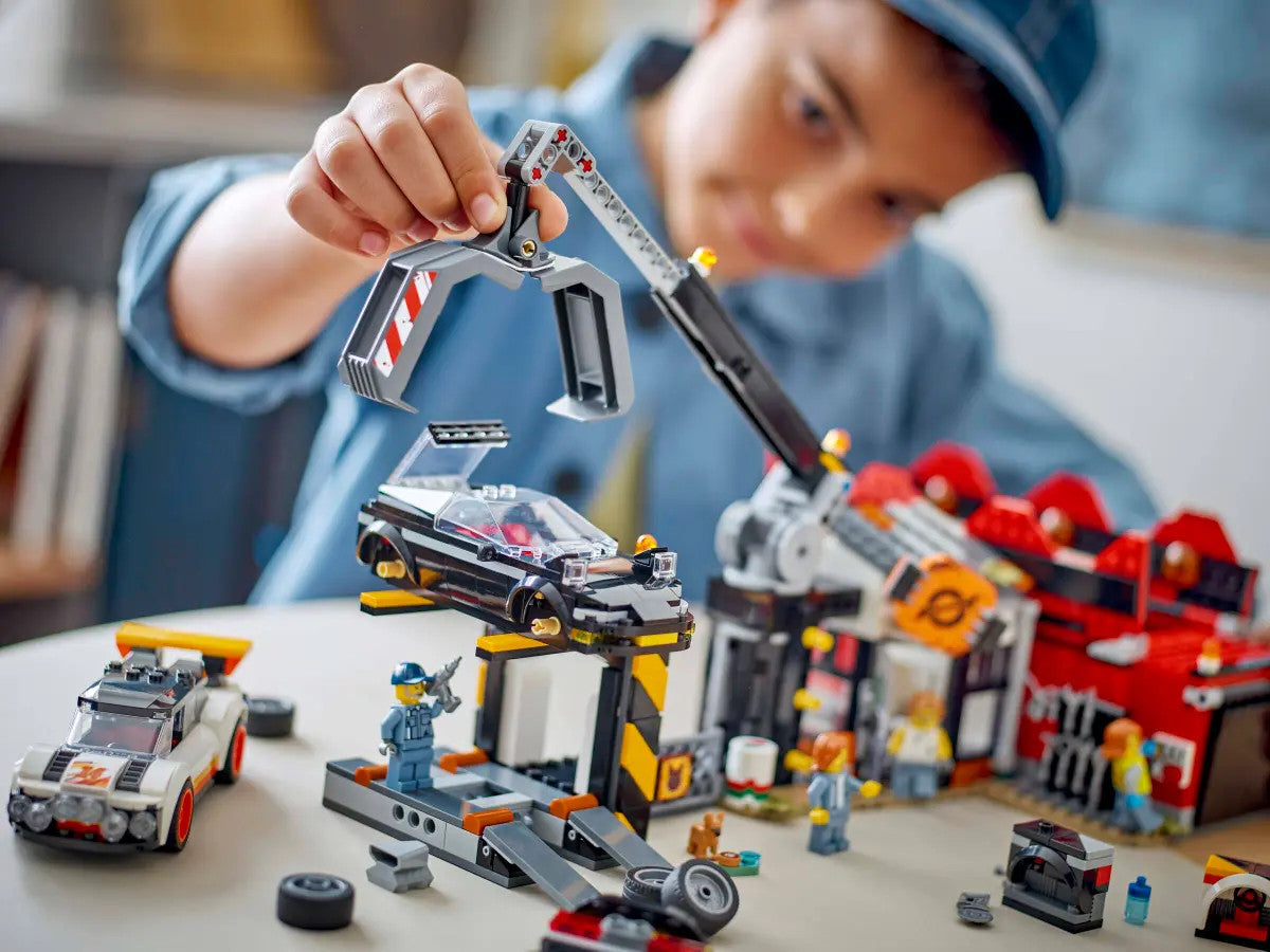 LEGO® City - Scrapyard with Cars 60472