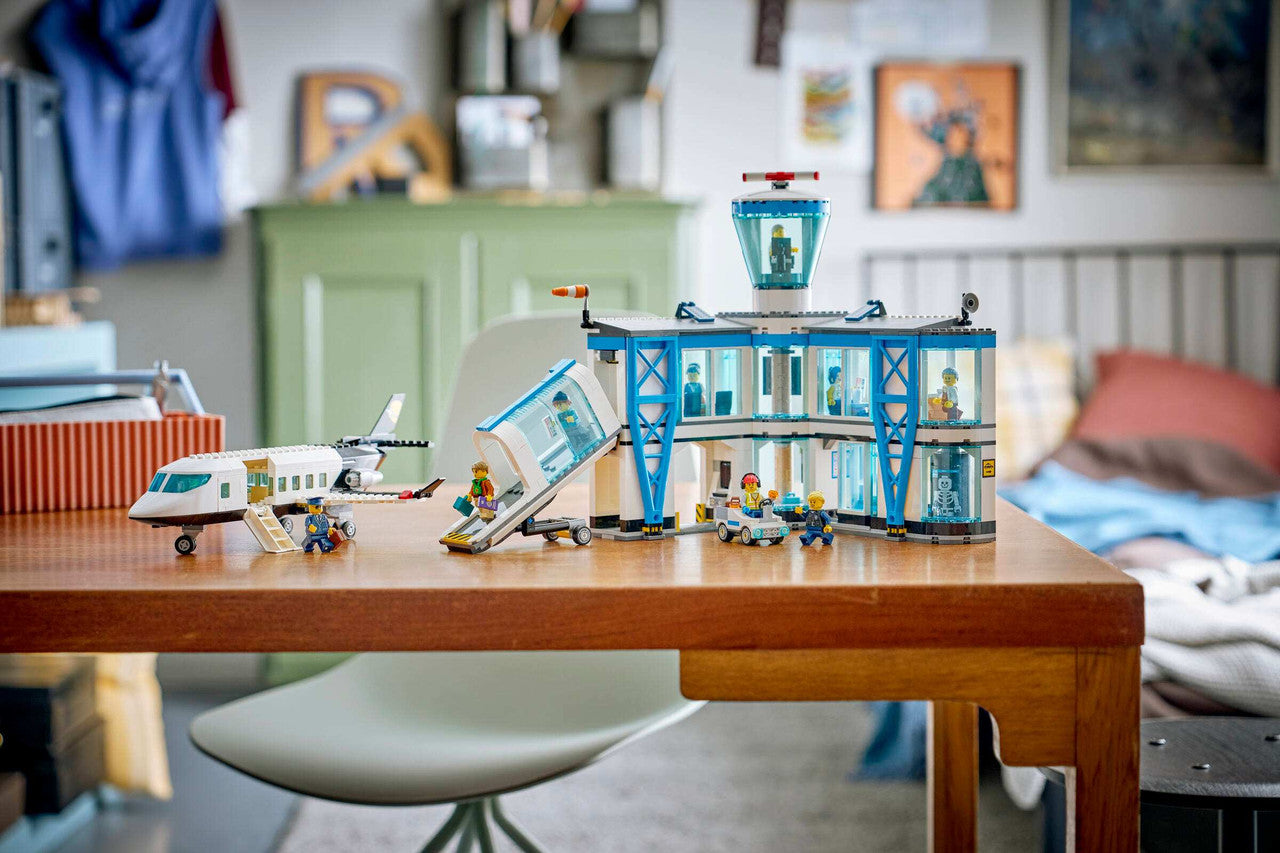 LEGO City - Airport with Airplane 60502