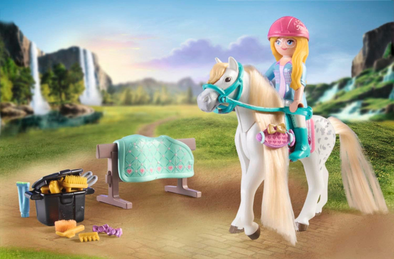 Playmobil - Horses of Waterfall -  Washing Station with Isabella and Lioness 71354