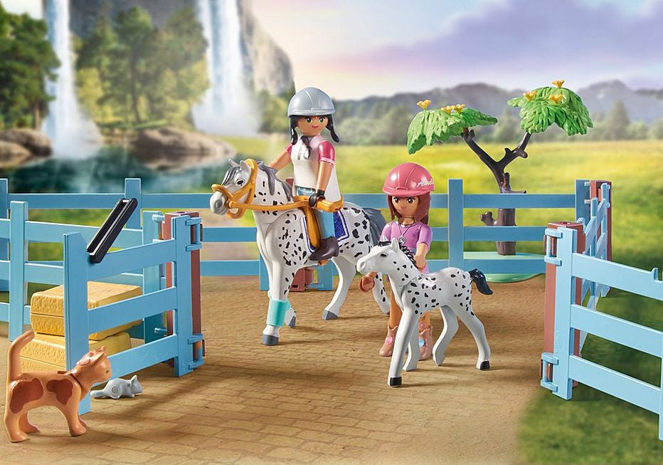 Playmobil - Horses of Waterfall - Waterfall Ranch 71351