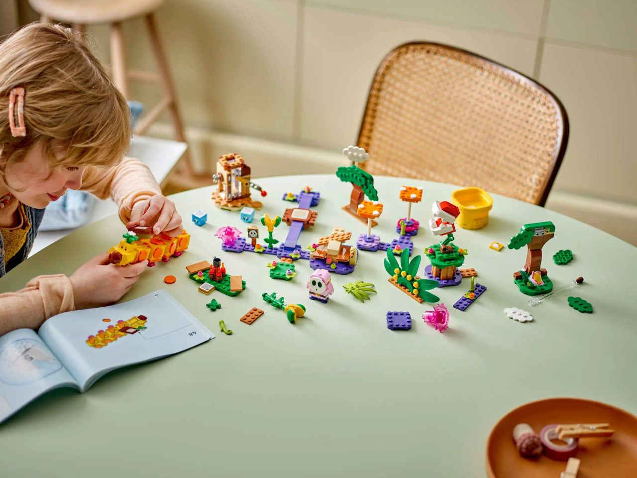 LEGO® Super Mario™ - Soda Jungle Maker Set 71434