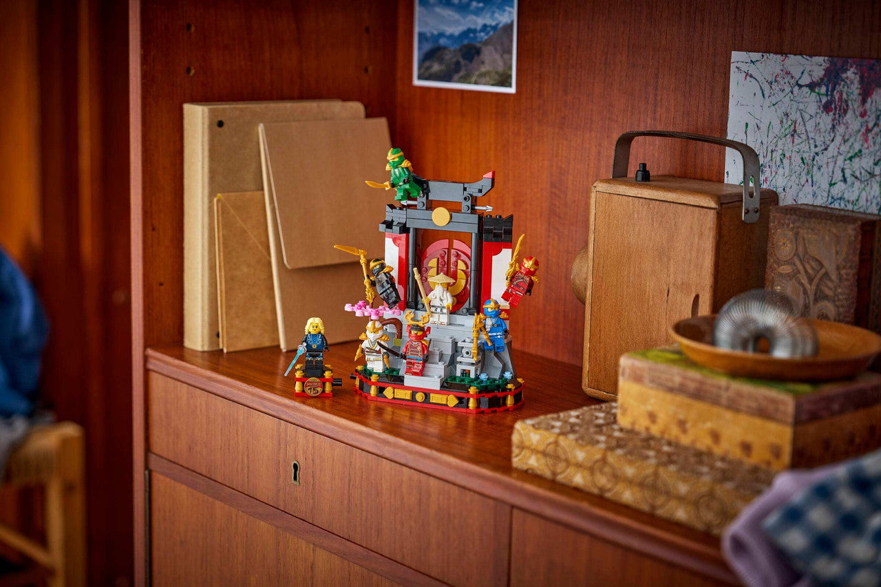 LEGO® Ninjago® - Ninja Character Display 15th Anniversary 71866