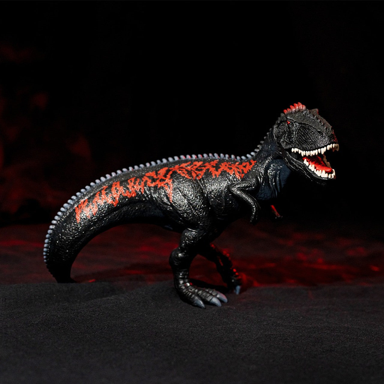 Schleich -  Giganotosaurus Black 72208 **Limited Edition**