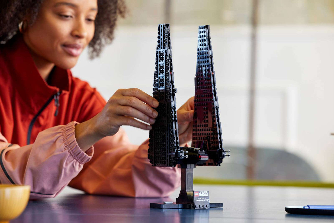 LEGO® Star Wars™ - Kylo Ren's Command Shuttle 75406