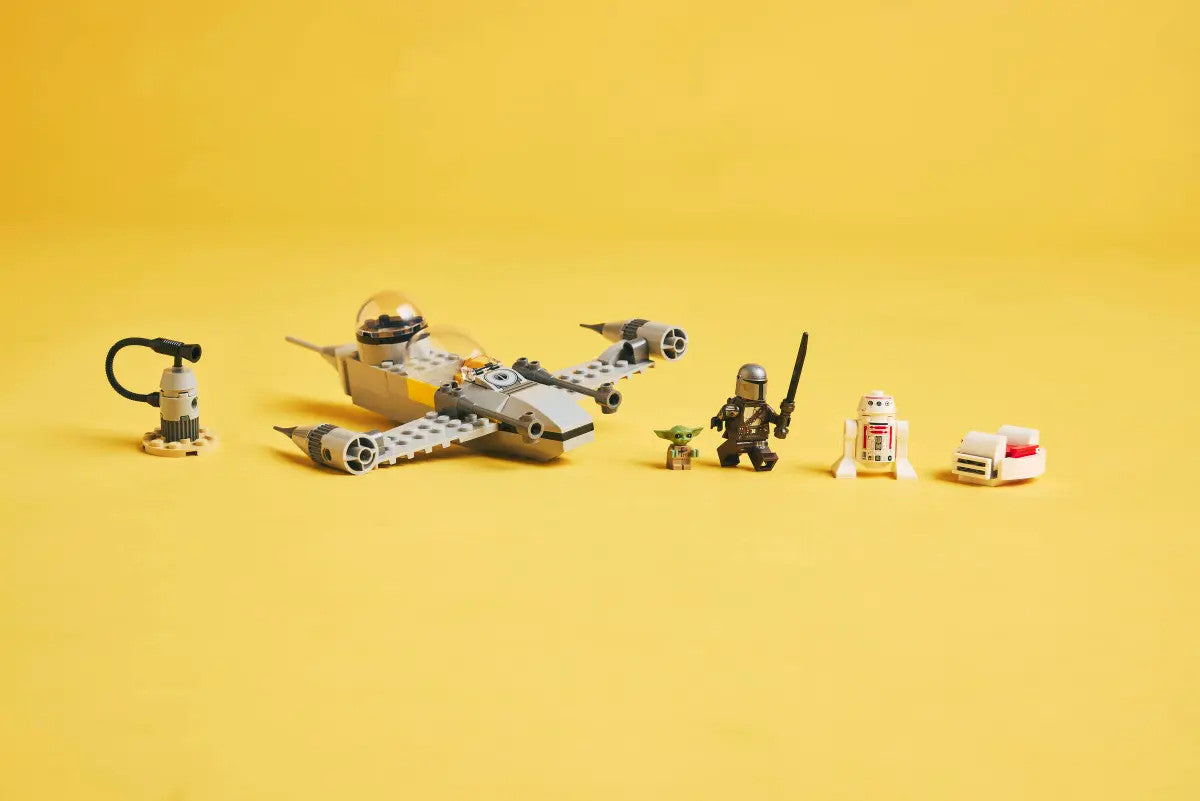 LEGO®  Star Wars™ - Mando and Grogu's N-1 Starfighter™ 75410