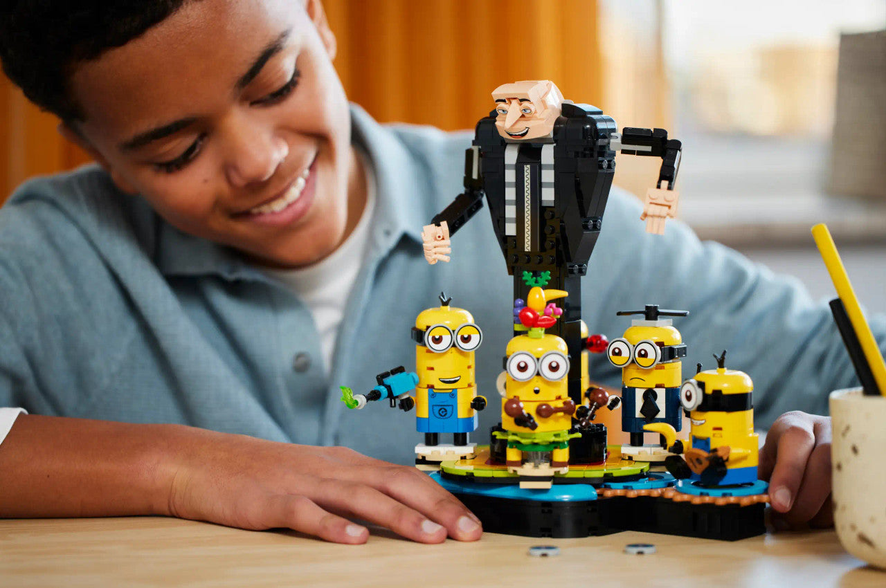 LEGO® Despicable Me 4 - Brick-Built Gru and Minions 75582
