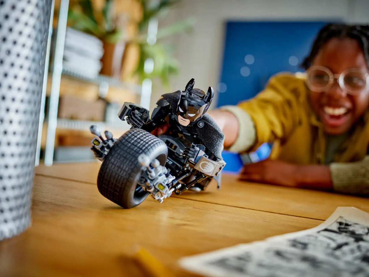 LEGO® Batman™ - Batman™ Construction Figure and the Bat-Pod Bike 76273