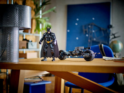 LEGO® Batman™ - Batman™ Construction Figure and the Bat-Pod Bike 76273
