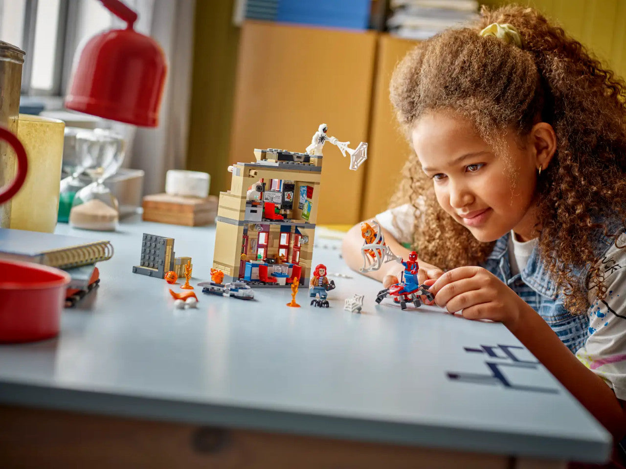 LEGO® Marvel - Peter Parker’s Apartment 76317