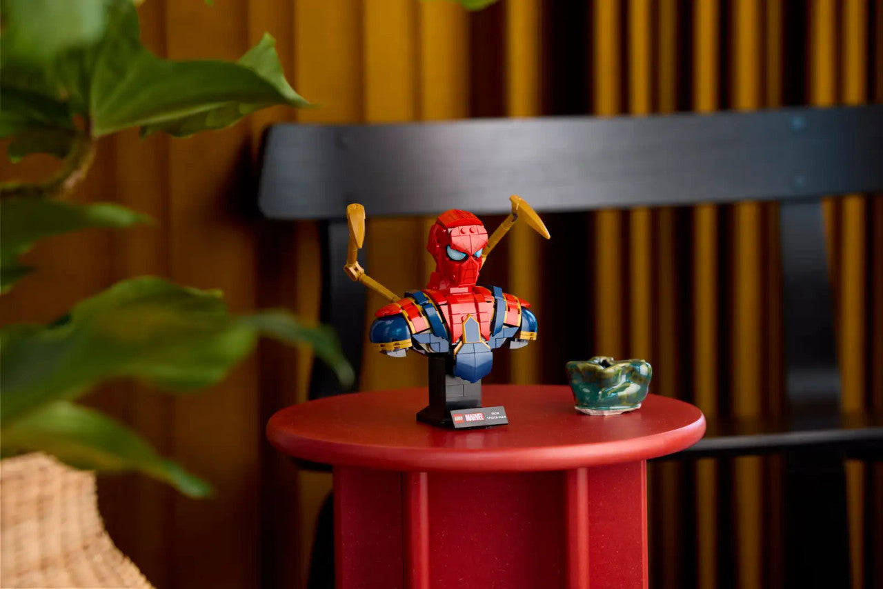 LEGO® Marvel - Iron Spider-Man Bust 76326
