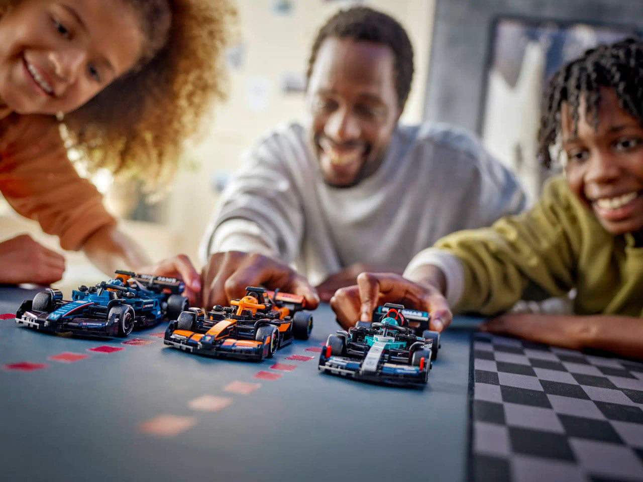 LEGO® Speed Champions - Mercedes-AMG F1® W15 Race Car 77244