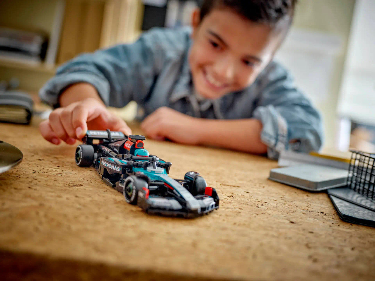 LEGO® Speed Champions - Mercedes-AMG F1® W15 Race Car 77244